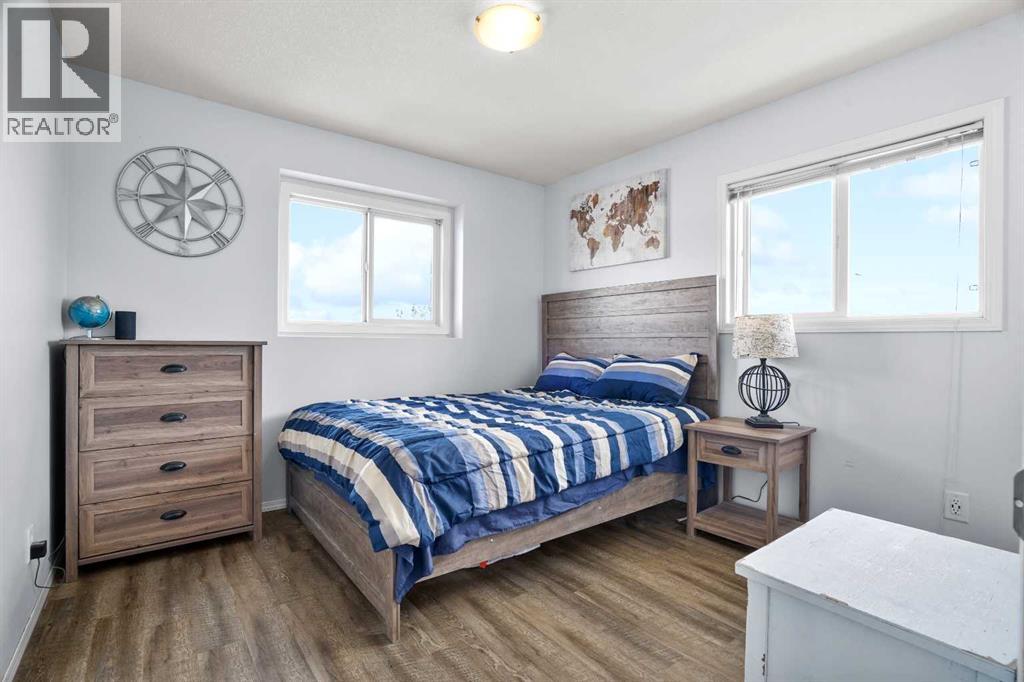 302 Sunrise Terrace NE - 24