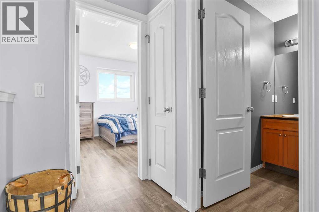 302 Sunrise Terrace NE - 27