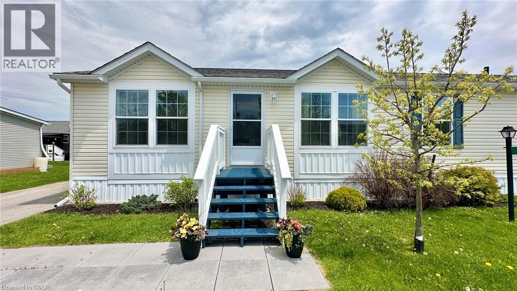 4 CRICKLEWOOD Crescent - 2