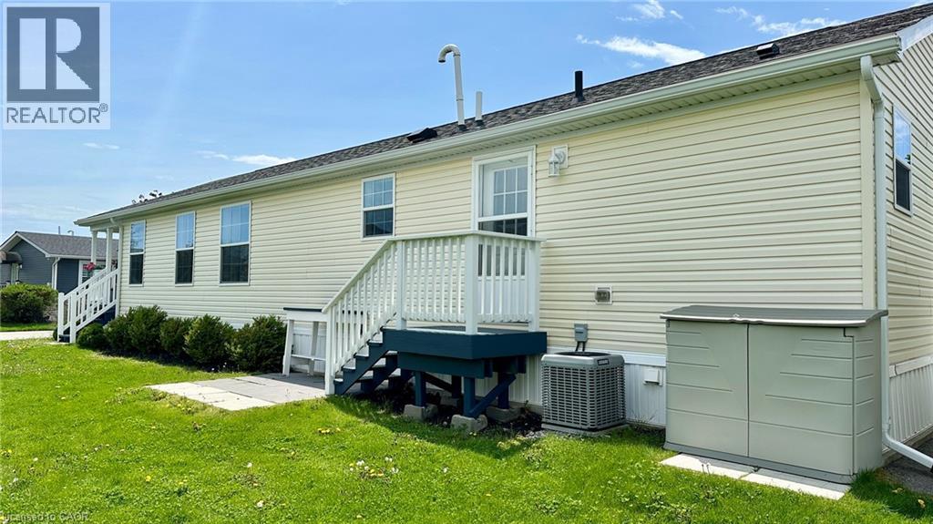 4 CRICKLEWOOD Crescent - 7