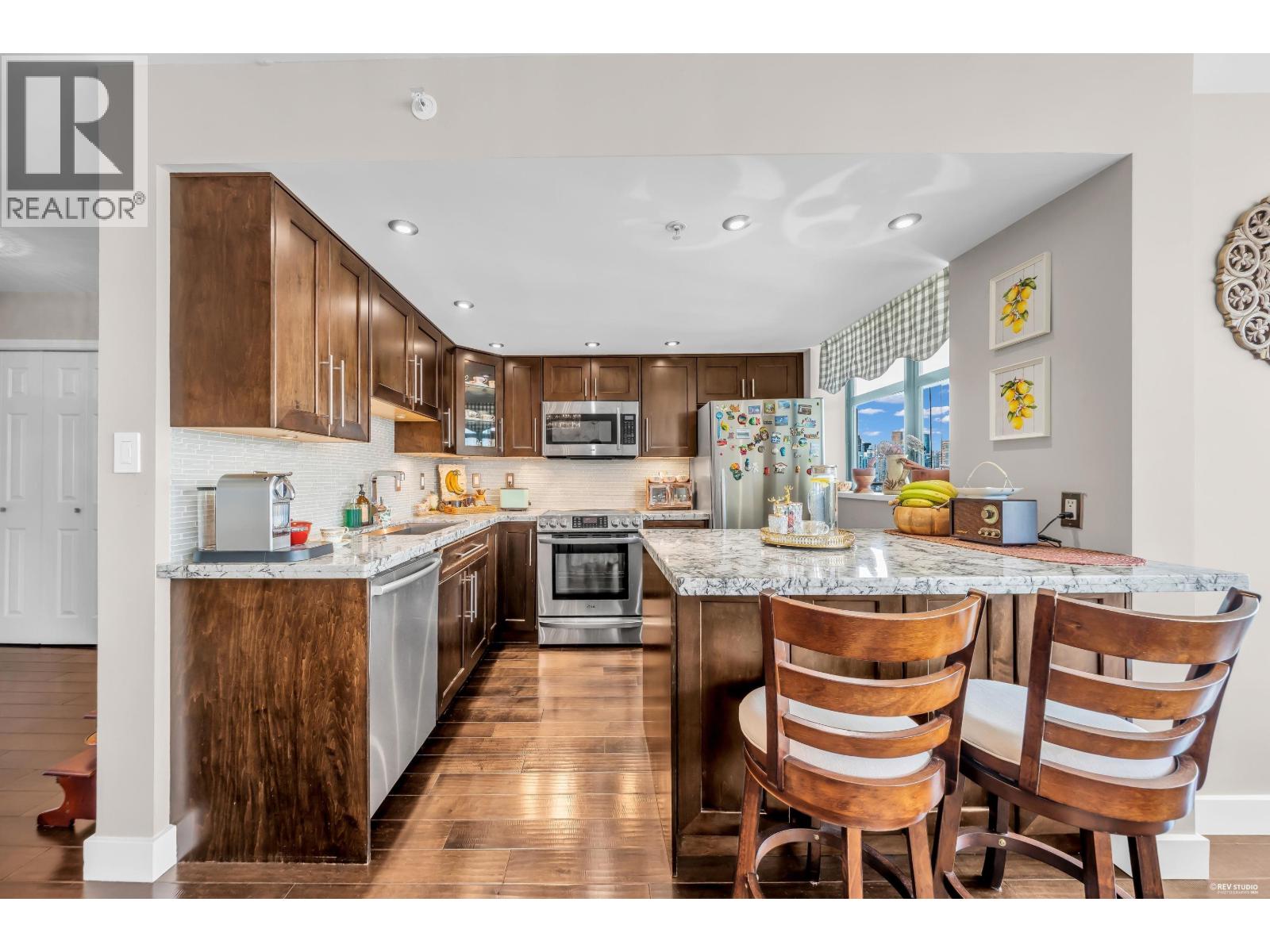 2 Bed, 2 Bath House for Sale in Vancouver – 1904 1088 QUEBEC STREET, Vancouver – MLS# R3145621 - Image 10