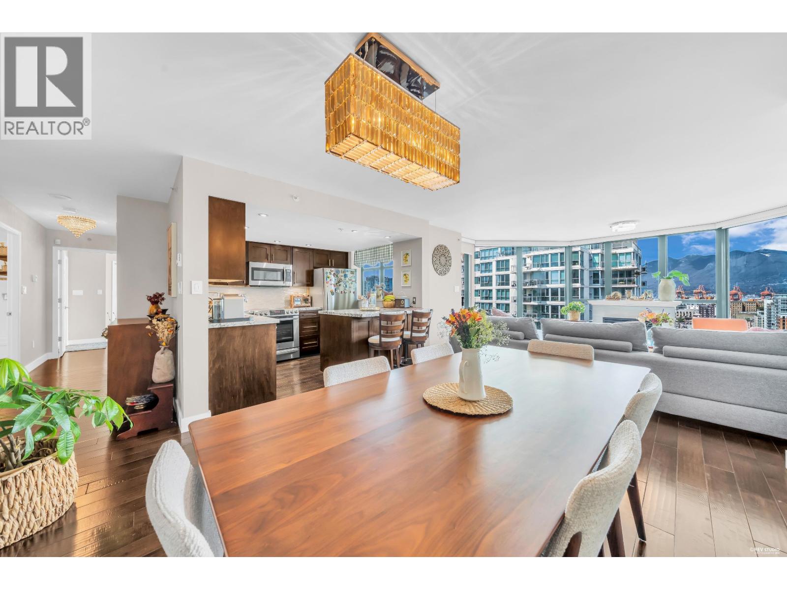 2 Bed, 2 Bath House for Sale in Vancouver – 1904 1088 QUEBEC STREET, Vancouver – MLS# R3145621 - Image 8