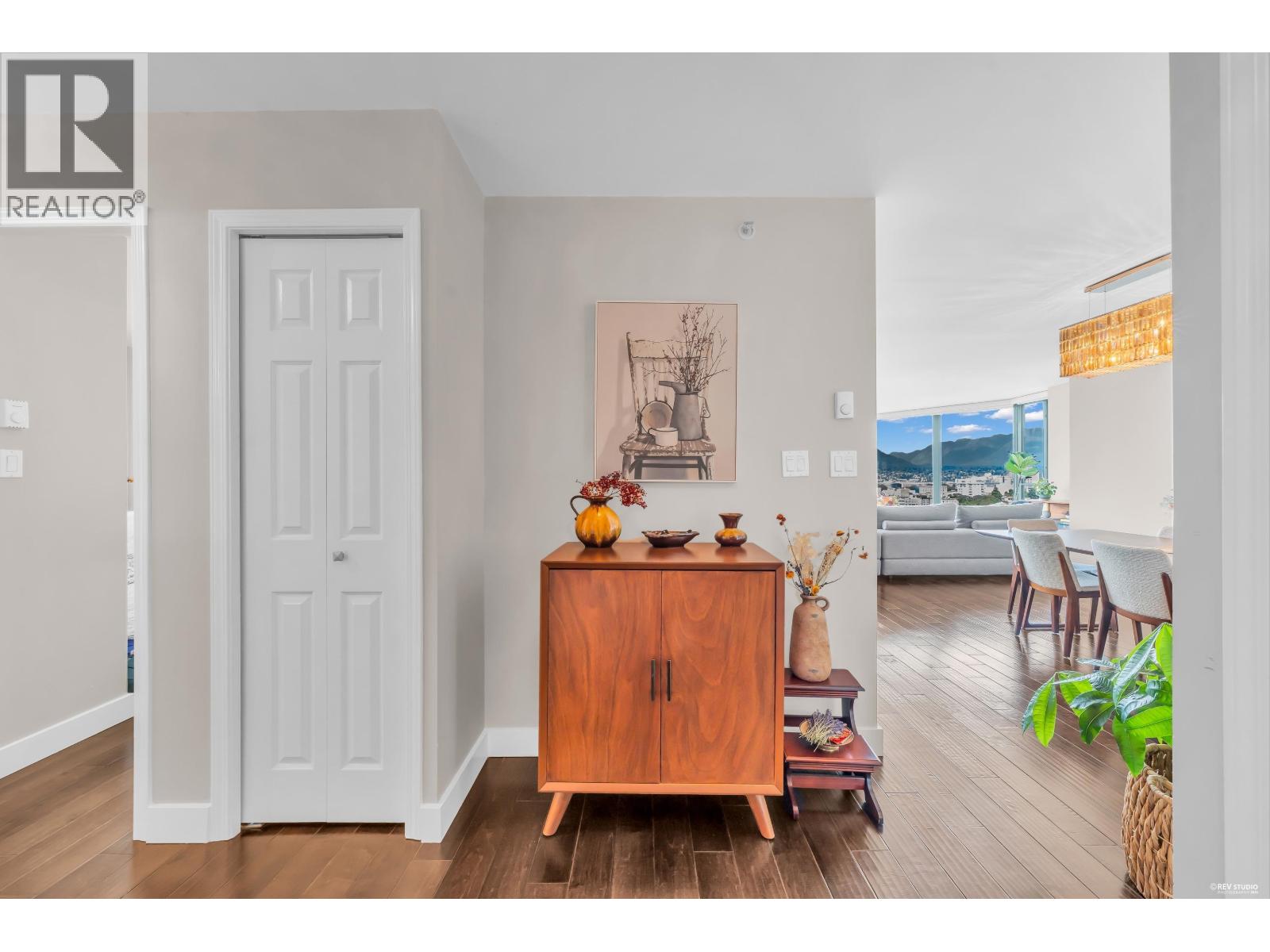 2 Bed, 2 Bath House for Sale in Vancouver – 1904 1088 QUEBEC STREET, Vancouver – MLS# R3145621 - Image 14