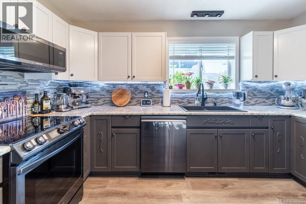749 Marchmont Rd - 9