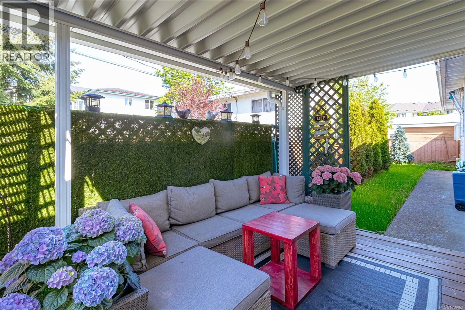749 Marchmont Rd - 26