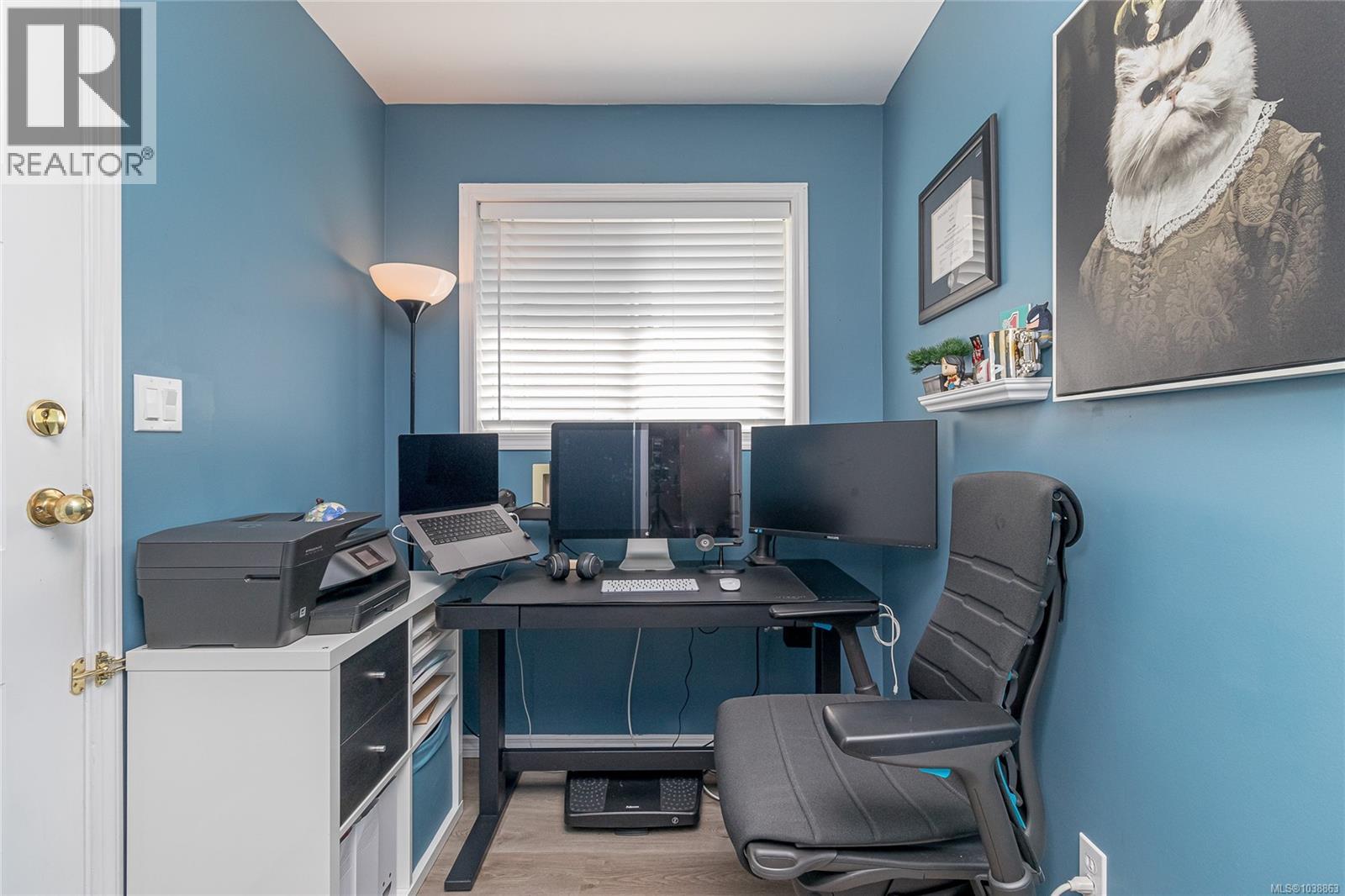 749 Marchmont Rd - 27