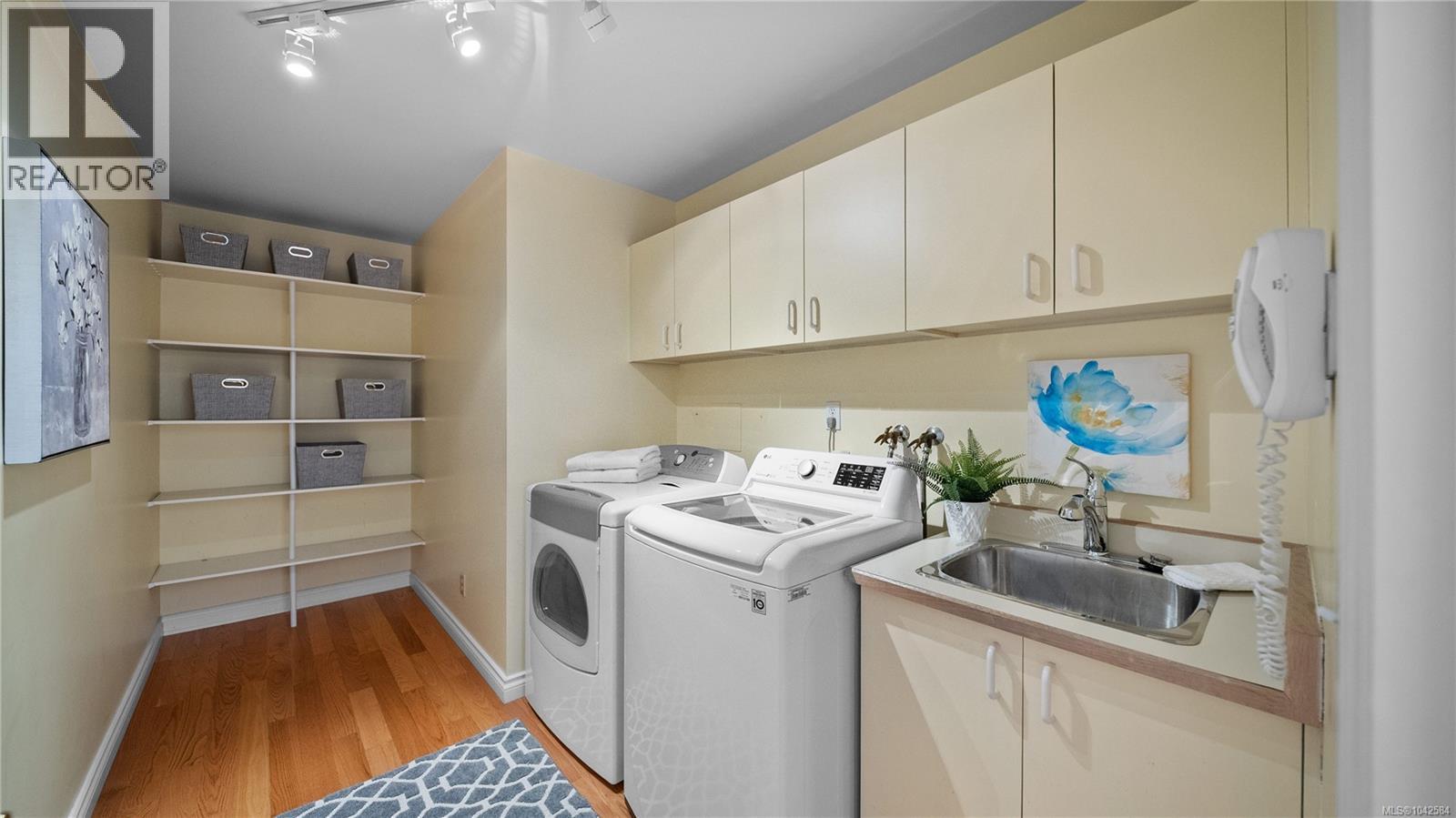 #304 6880 Wallace Dr - 11