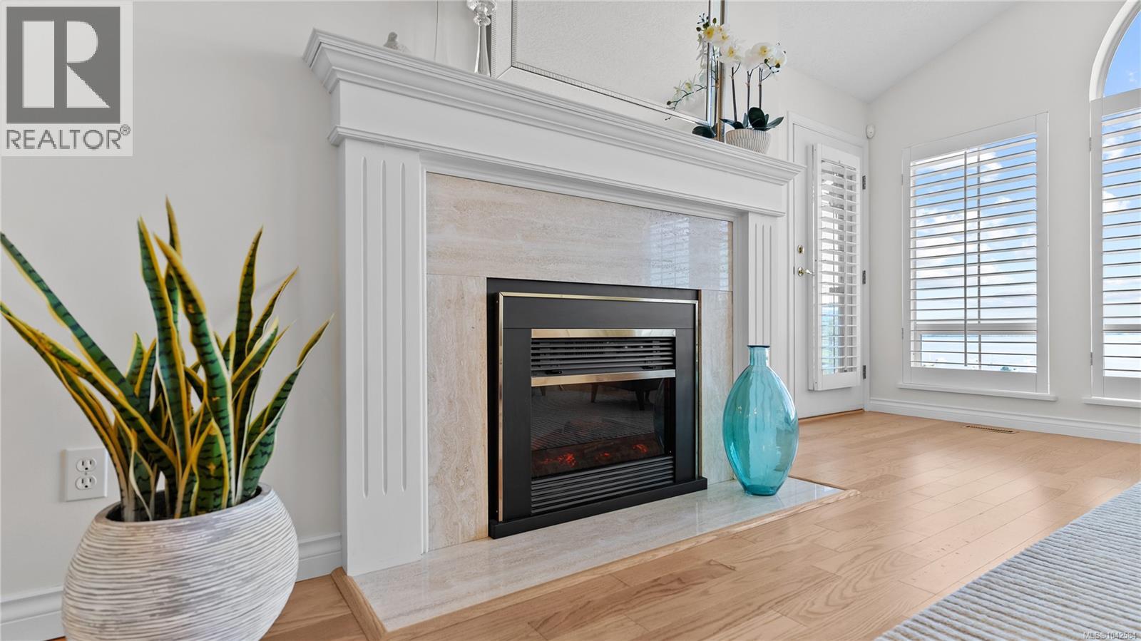 #304 6880 Wallace Dr - 20
