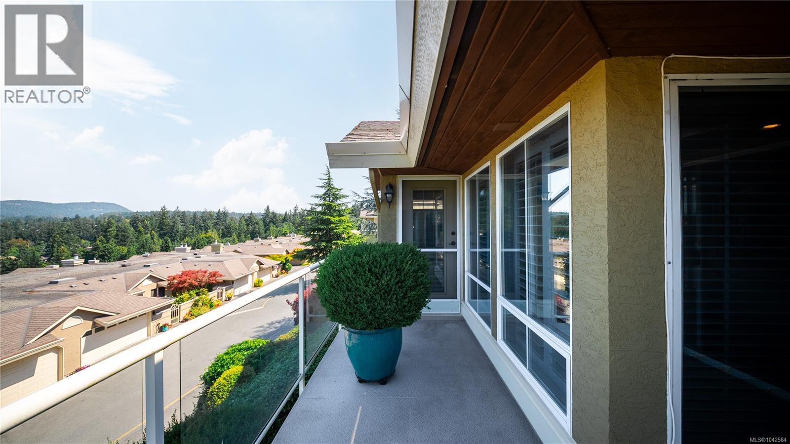 #304 6880 Wallace Dr - 28