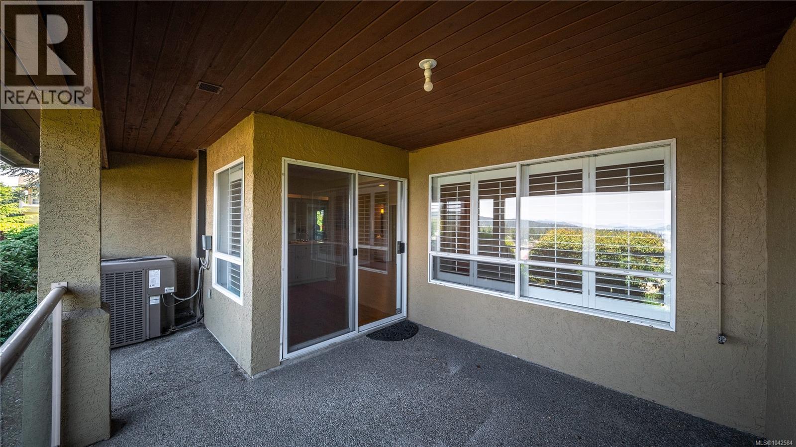 #304 6880 Wallace Dr - 45