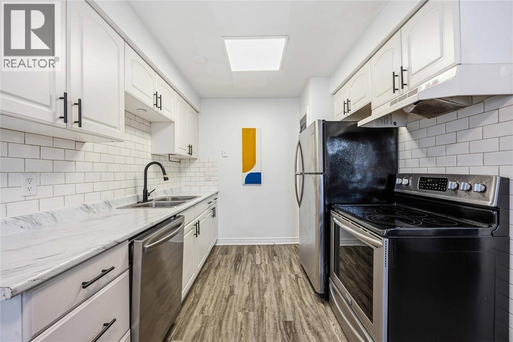 #2B 205 FANE STREET - 10