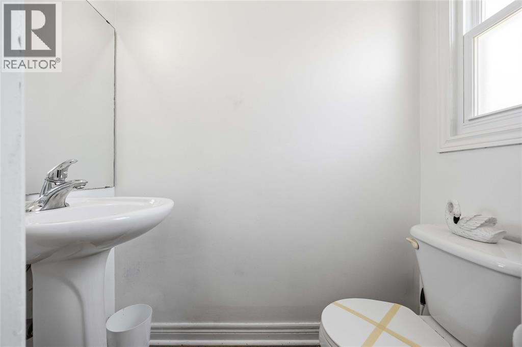 #2B 205 FANE STREET - 12