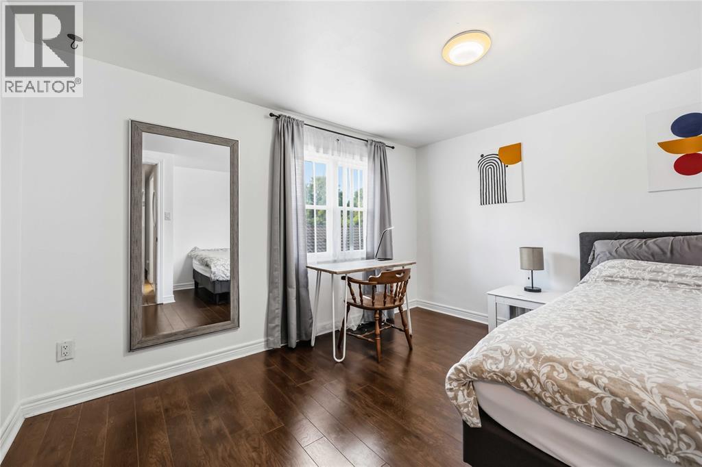 #2B 205 FANE STREET - 17