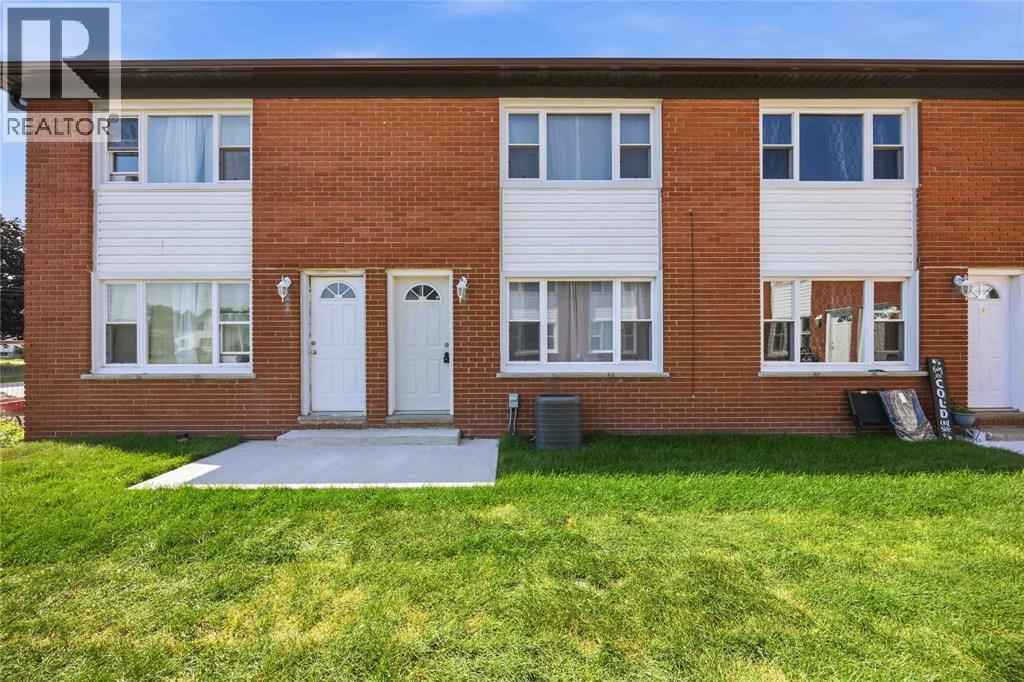 #2B 205 FANE STREET - 2