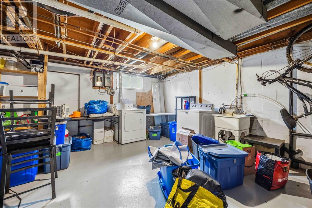 #2B 205 FANE STREET - 24