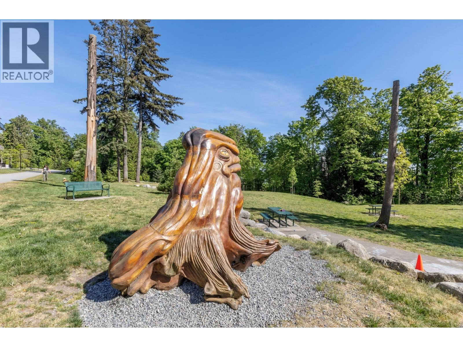 201 707 E 3 STREET, North Vancouver