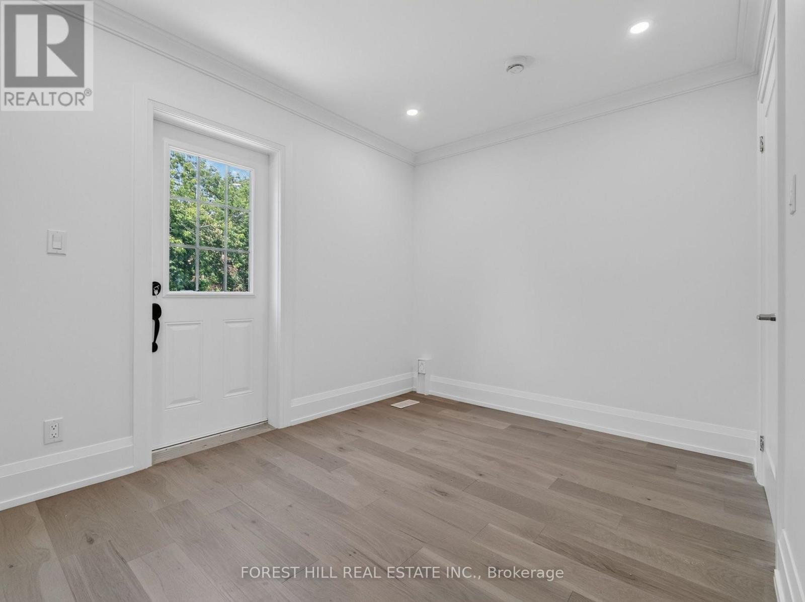 54 CHATHAM AVENUE - 29