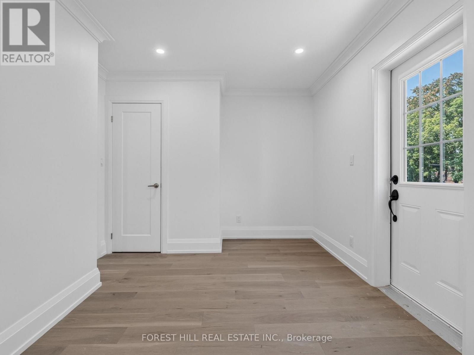 54 CHATHAM AVENUE - 28