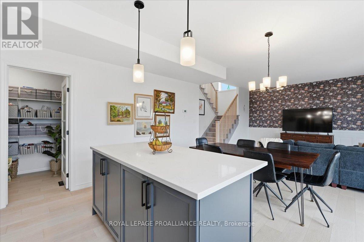 14 ATHABASKA DRIVE - 20