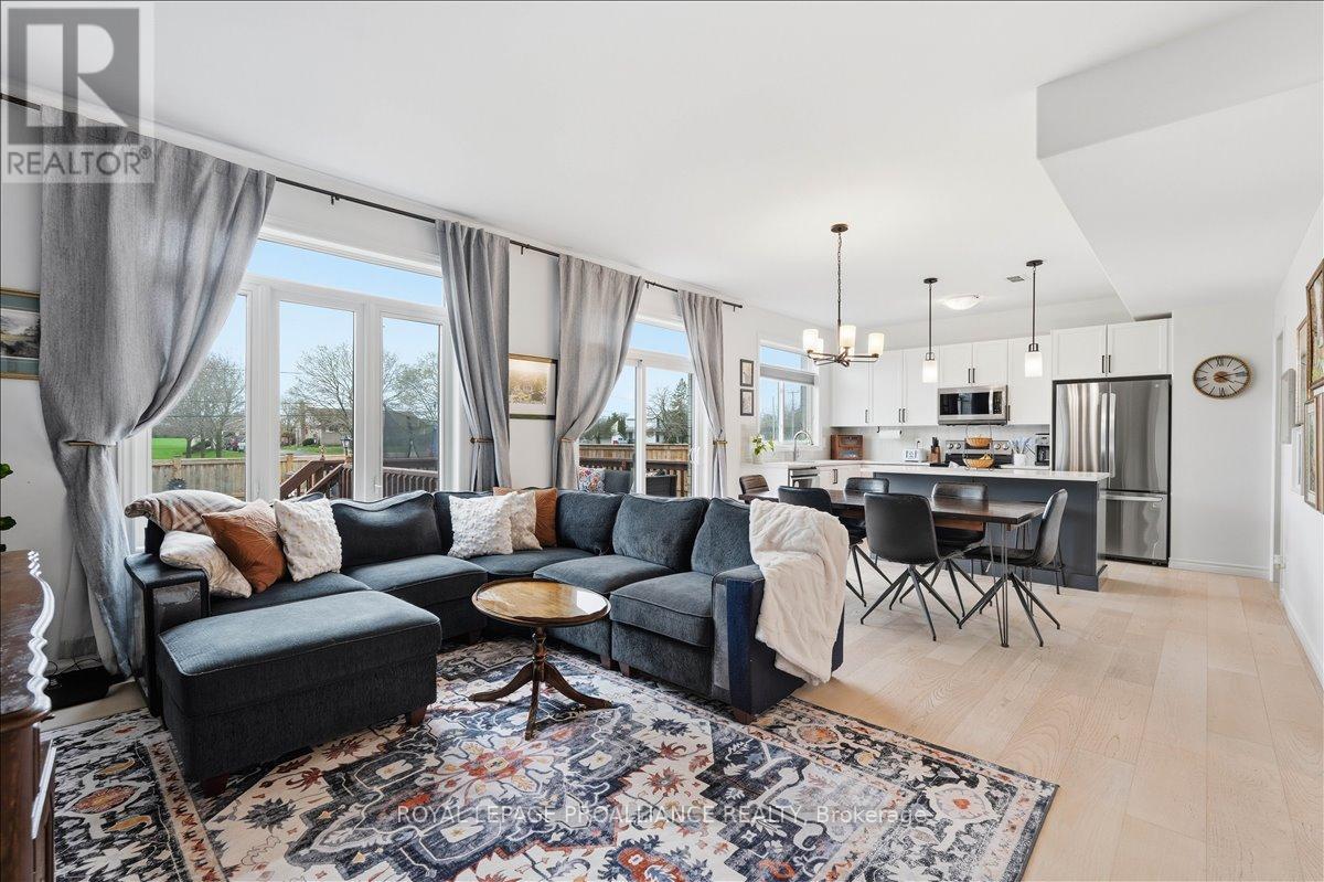 14 ATHABASKA DRIVE - 11