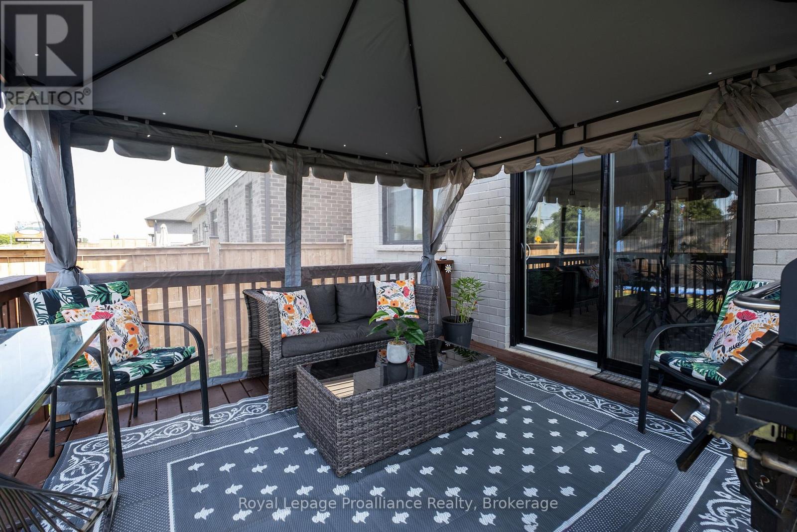 14 ATHABASKA DRIVE - 43