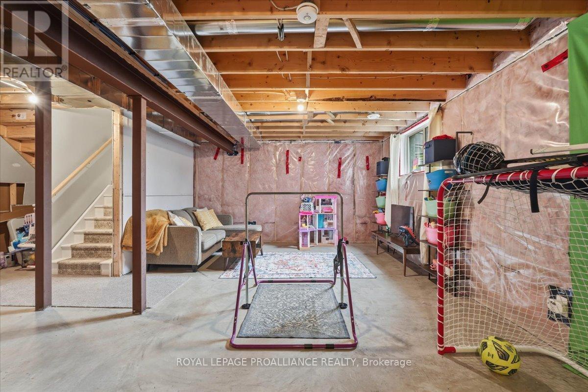 14 ATHABASKA DRIVE - 41