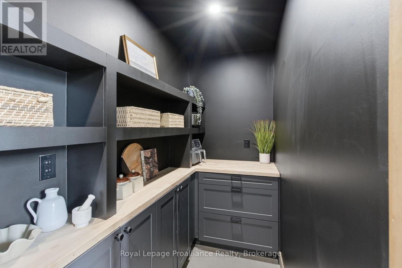 375 VENTRESS ROAD - 18