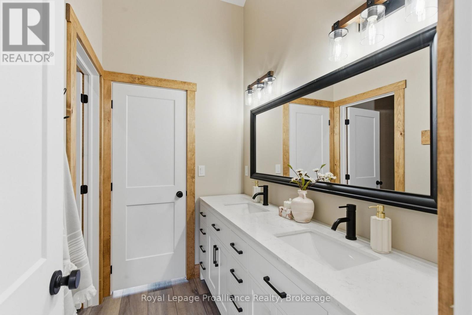 375 VENTRESS ROAD - 34