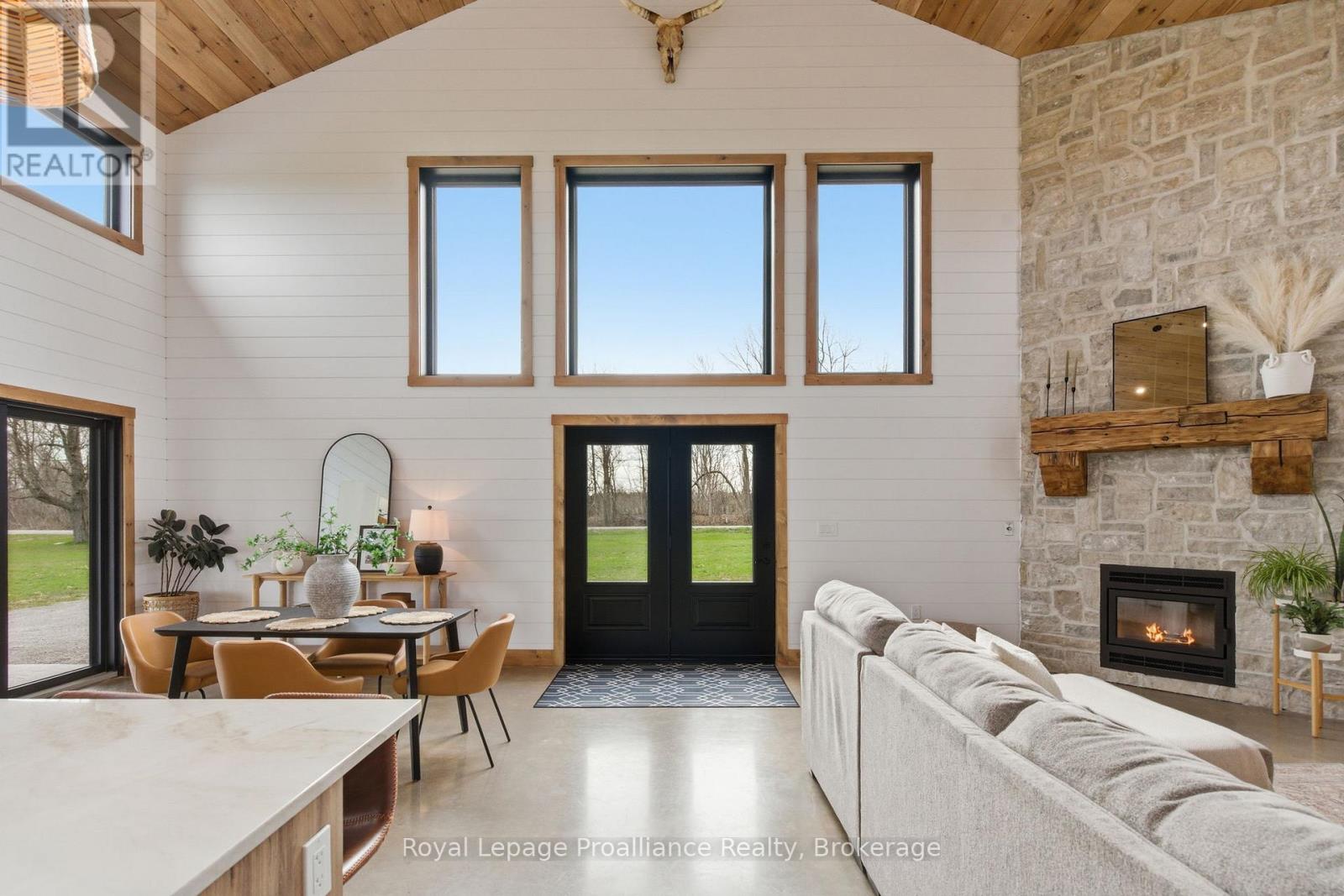 375 VENTRESS ROAD - 3