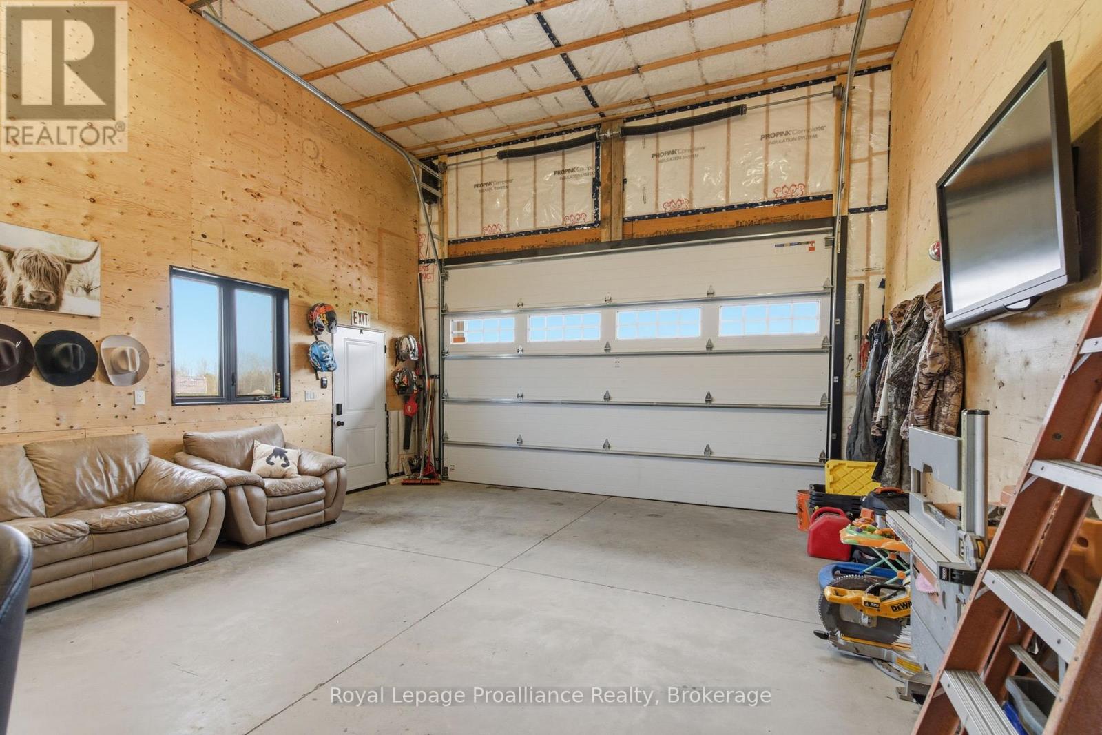 375 VENTRESS ROAD - 37
