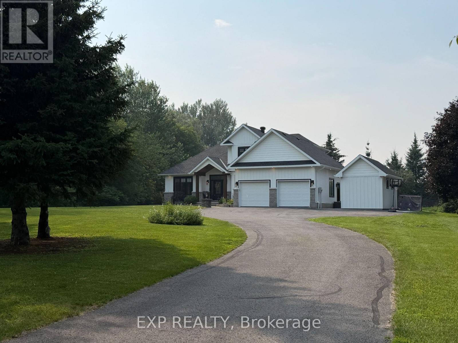 124 WILBERT COX DRIVE, Ottawa. Luxury613. By Peter Sagos - Image 2