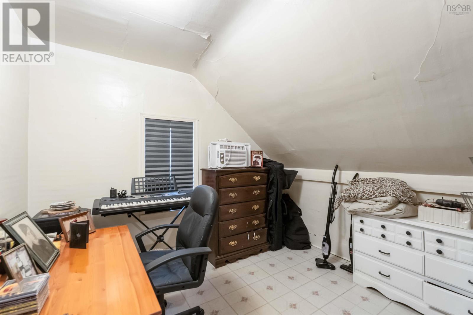 51 BLOCK WHARF Road - 19