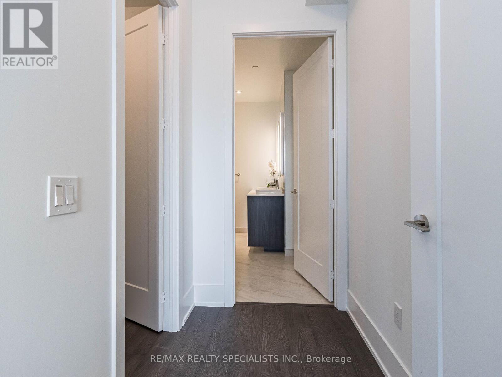 #1903 480 FRONT STREET W - 21