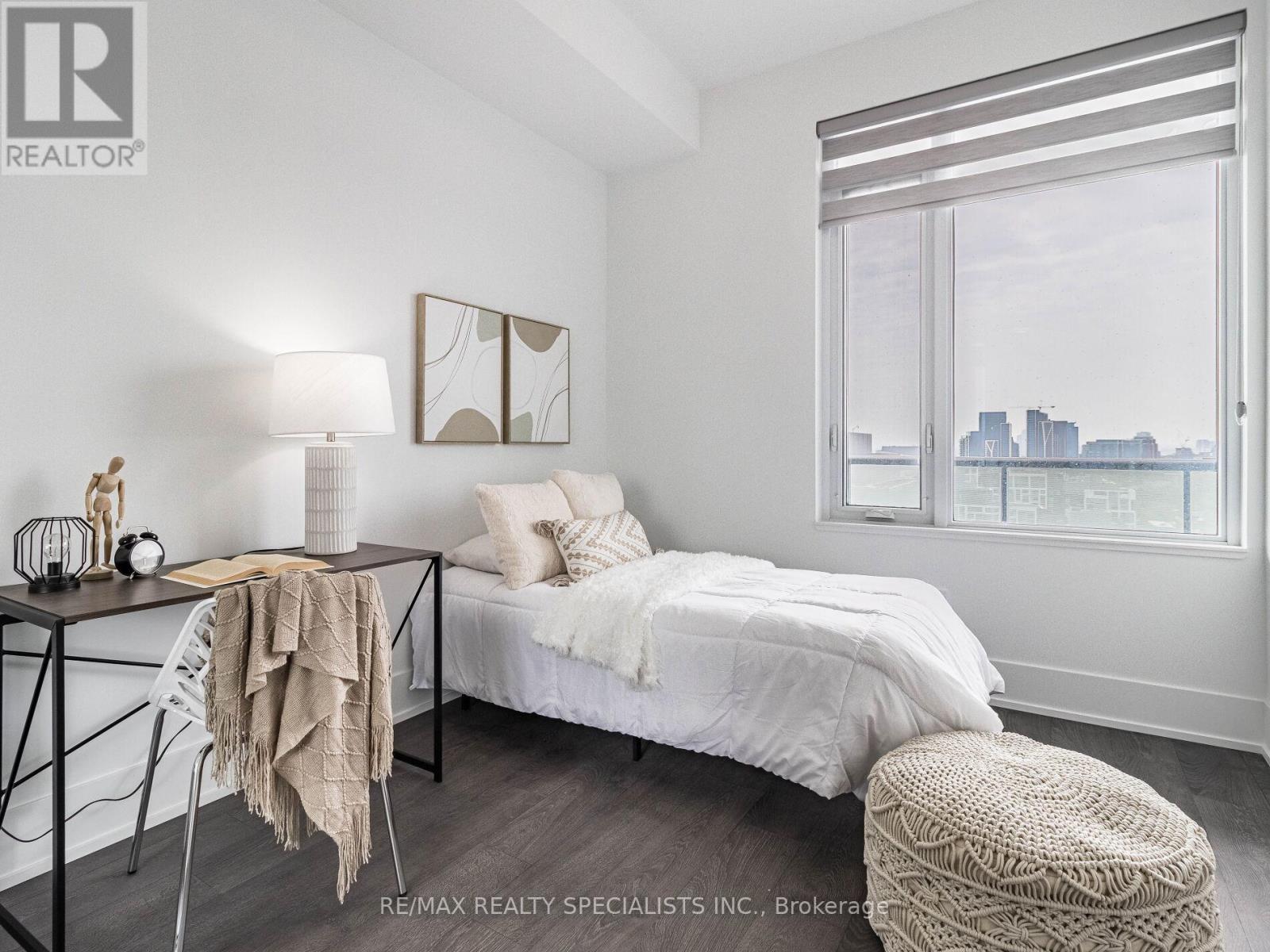 #1903 480 FRONT STREET W - 26