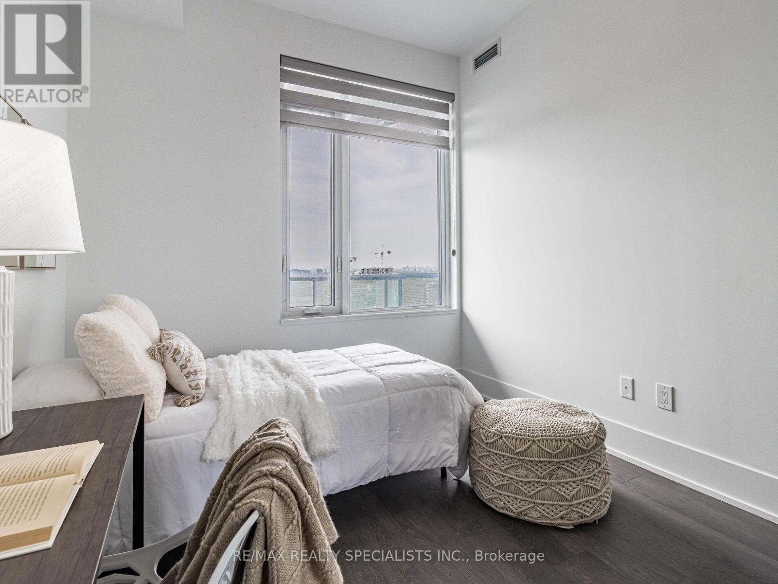 #1903 480 FRONT STREET W - 27