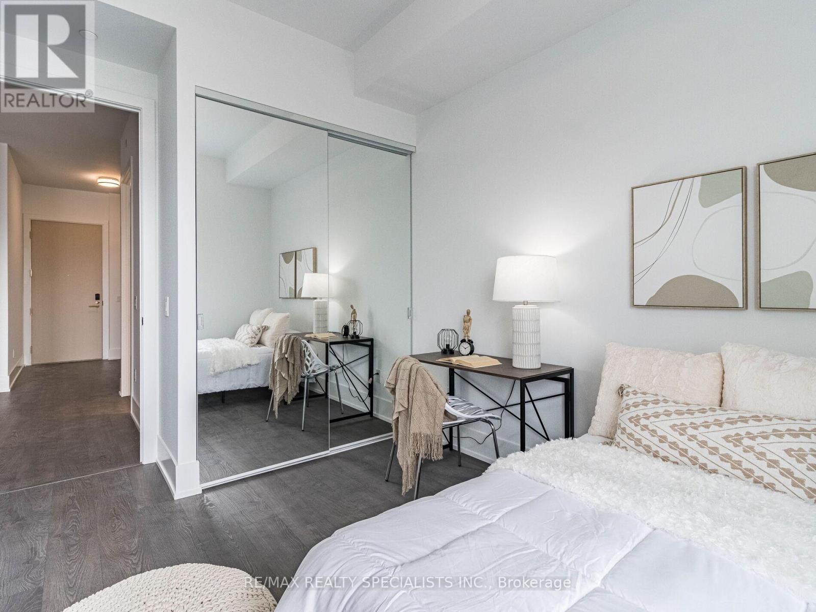 #1903 480 FRONT STREET W - 28