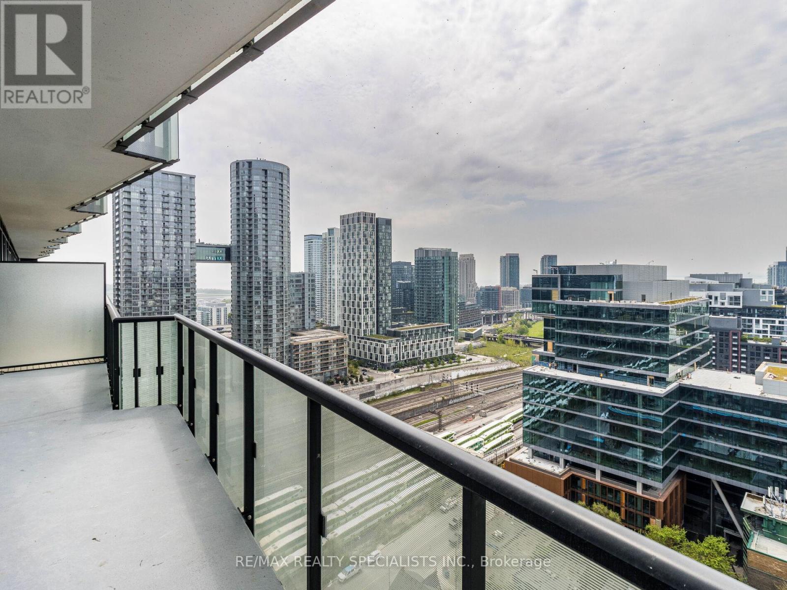 #1903 480 FRONT STREET W - 30