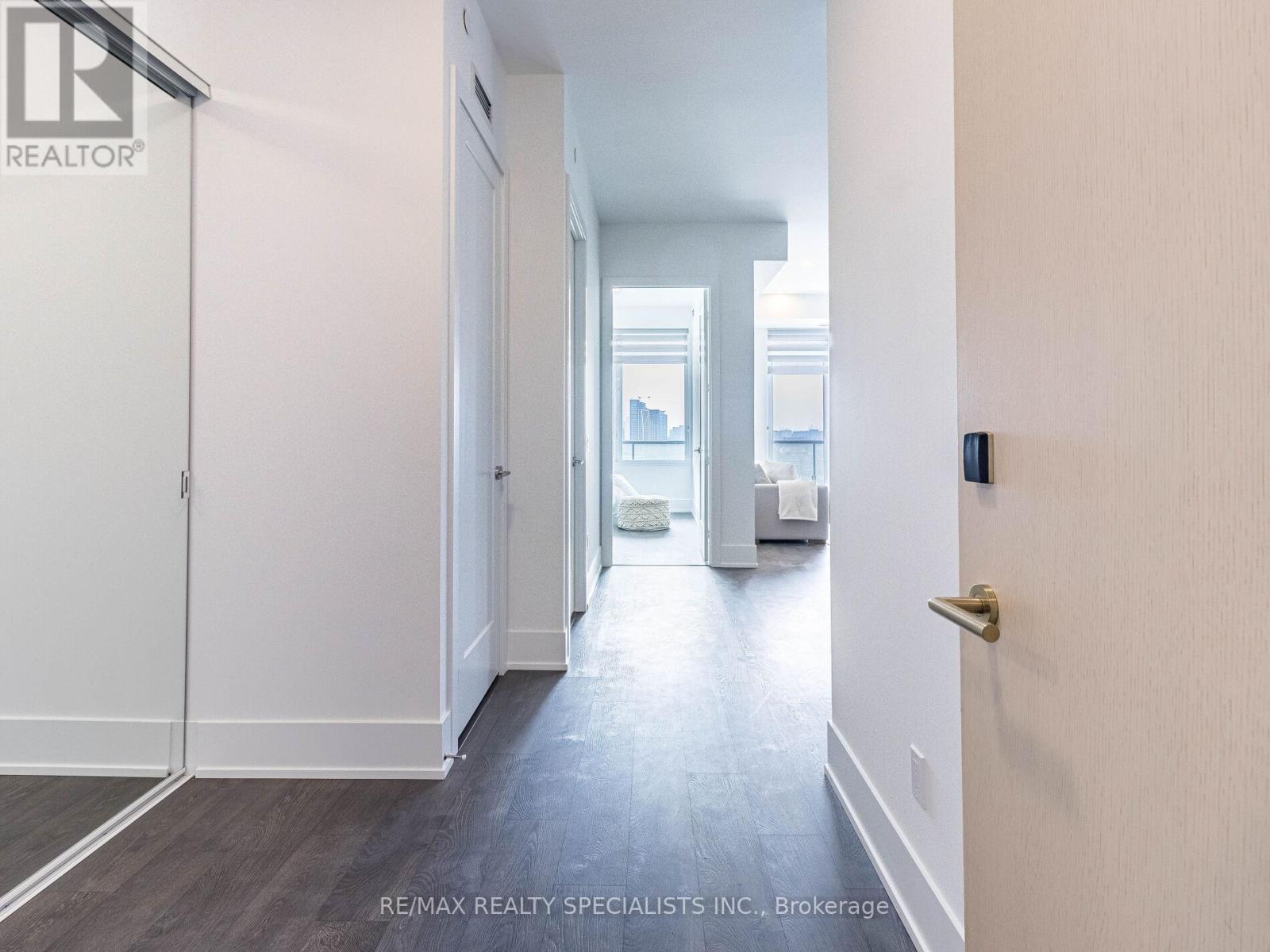#1903 480 FRONT STREET W - 5