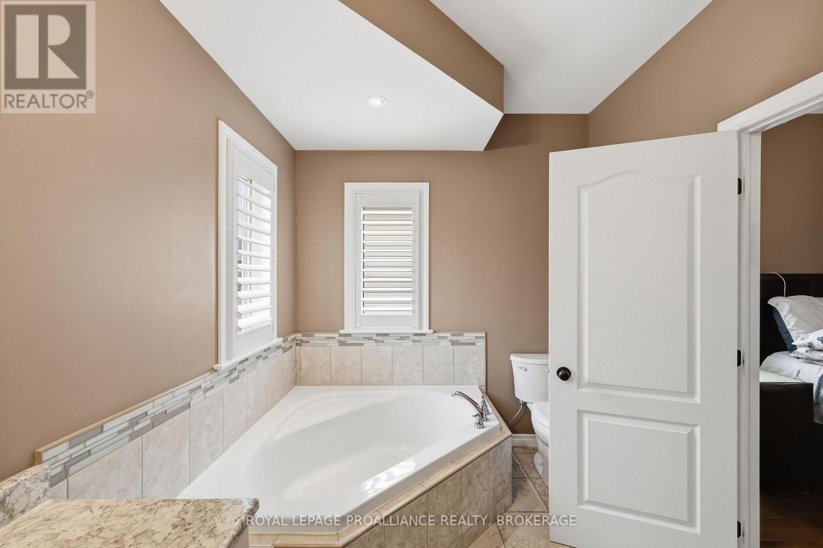 1224 CARFA CRESCENT - 31