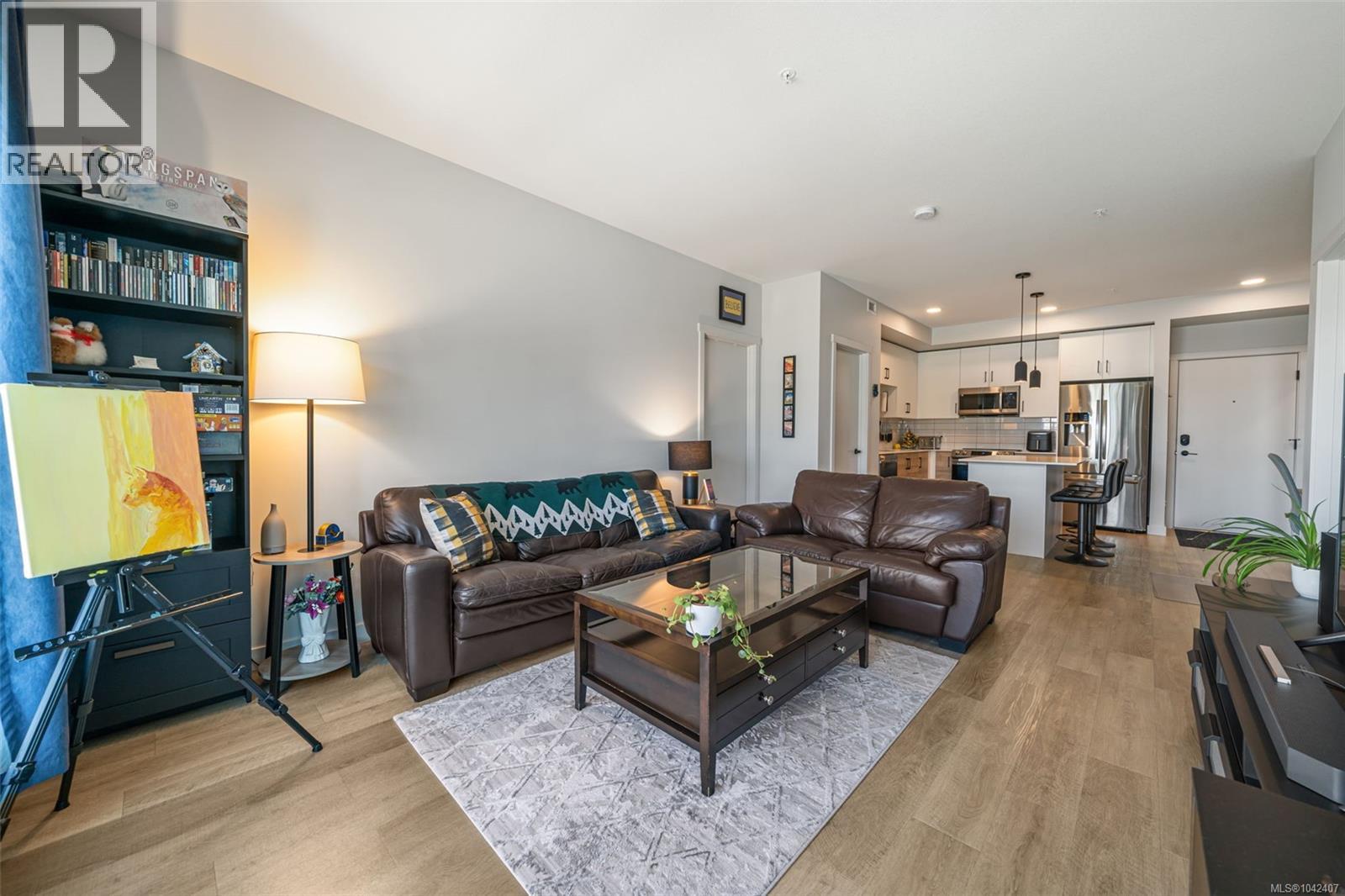 #302 2469 Gateway Rd - 7