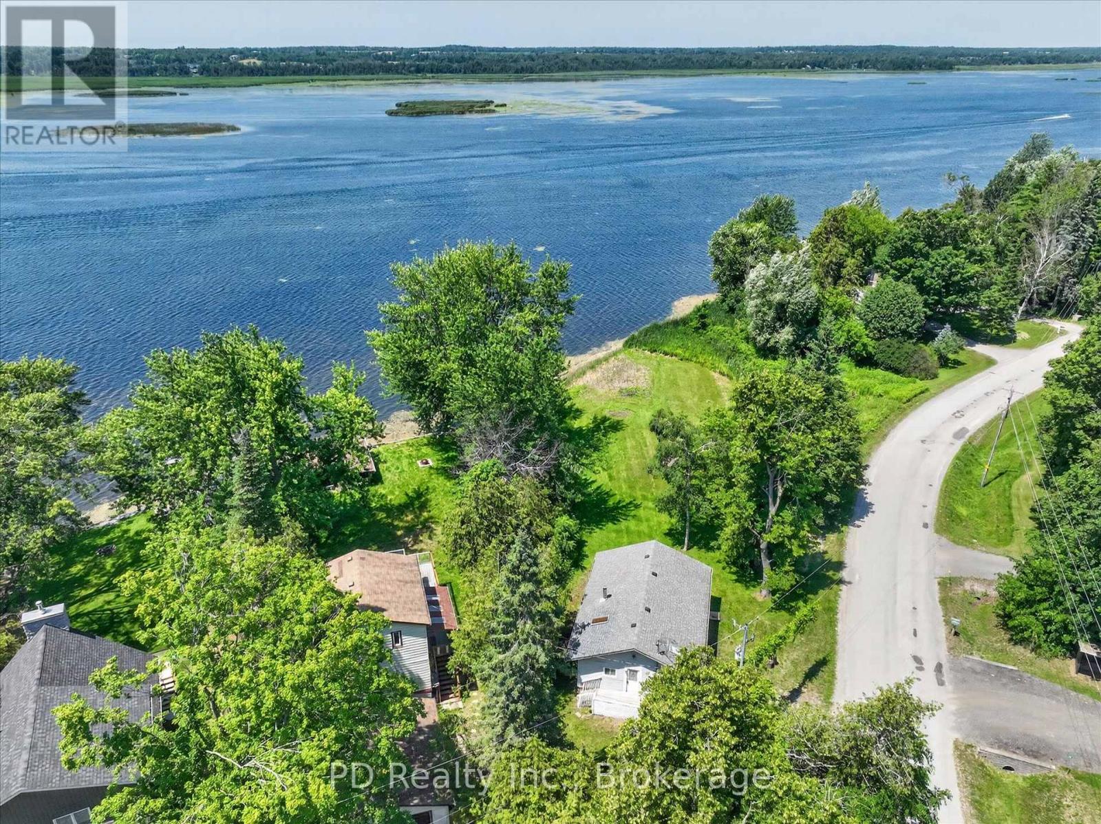 35 WESTVIEW DRIVE - 1