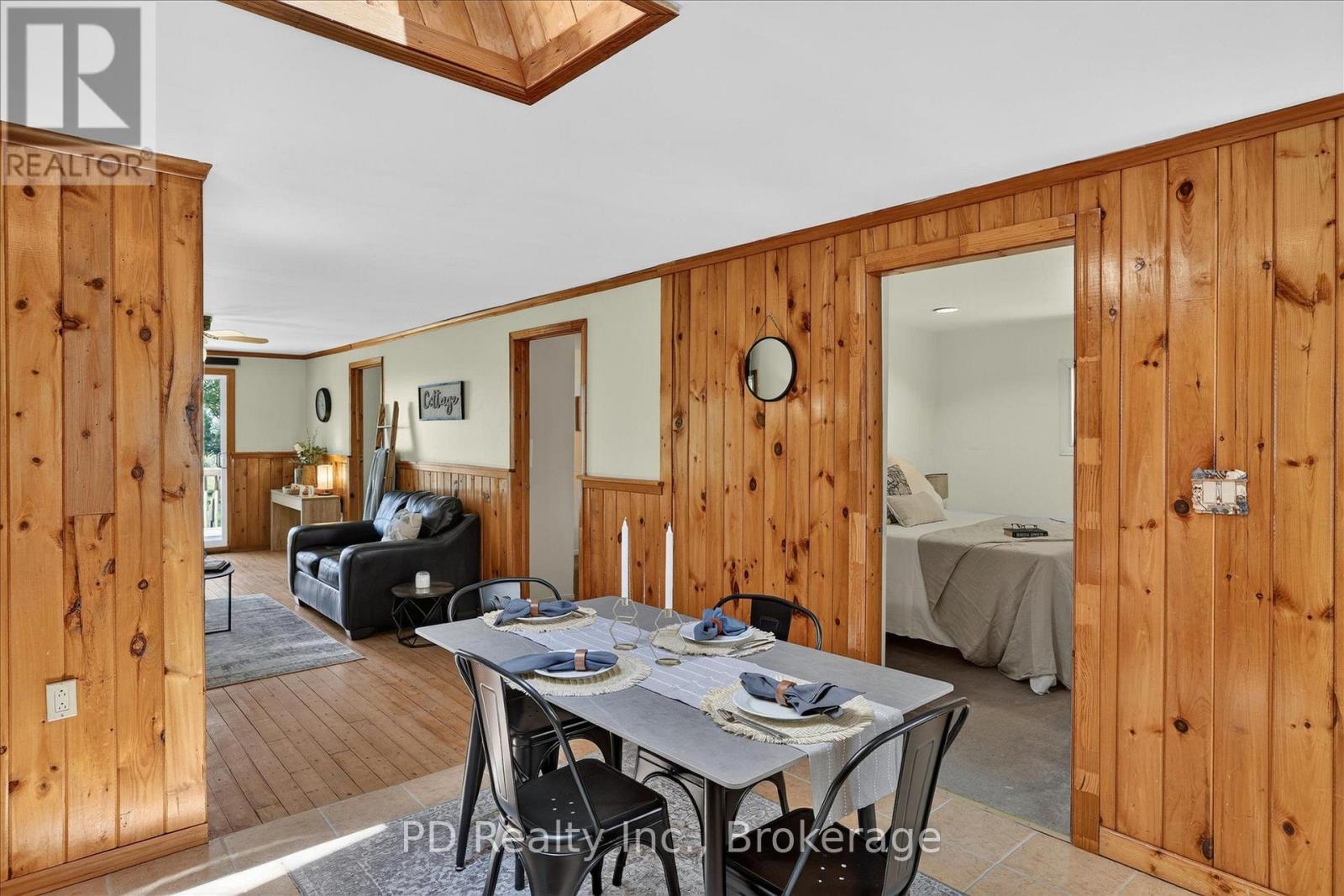 35 WESTVIEW DRIVE - 16