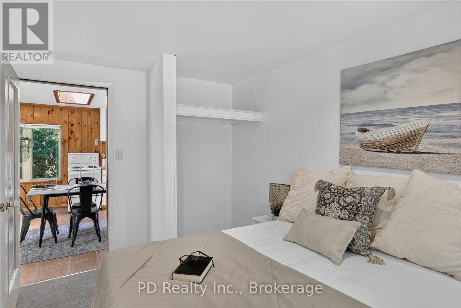 35 WESTVIEW DRIVE - 26