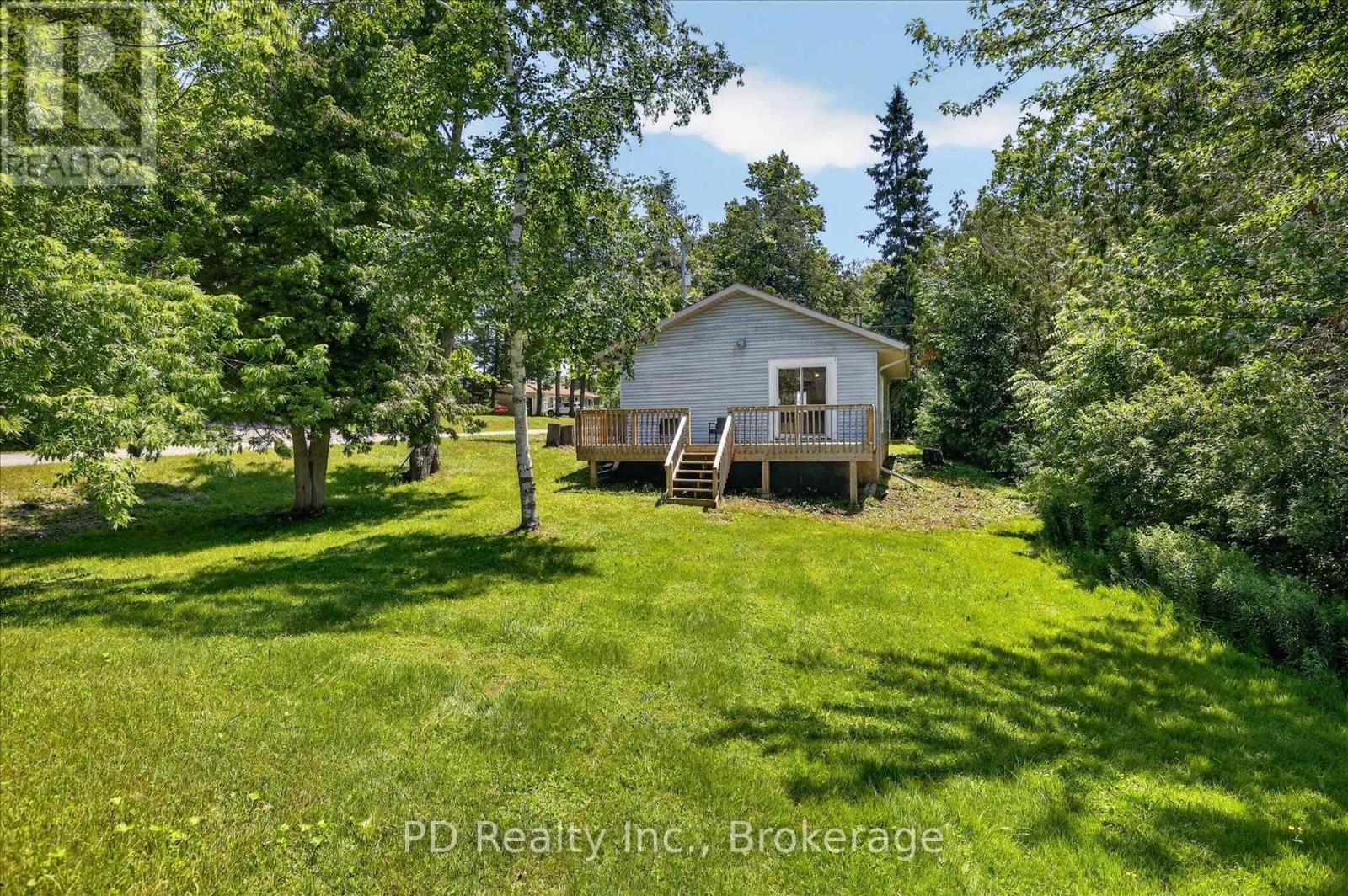 35 WESTVIEW DRIVE - 33