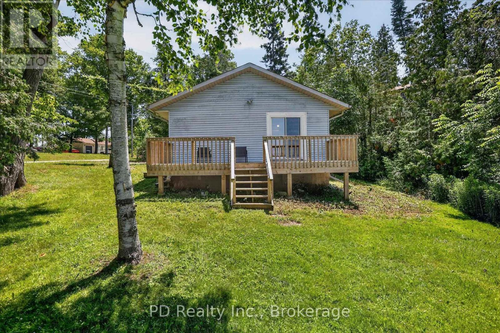 35 WESTVIEW DRIVE - 34