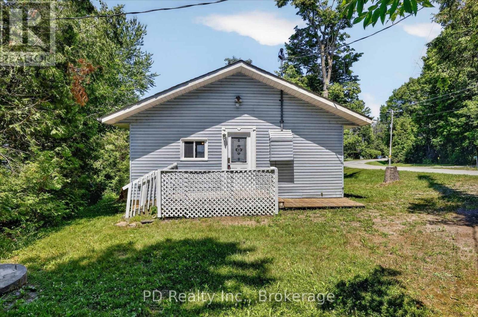 35 WESTVIEW DRIVE - 7