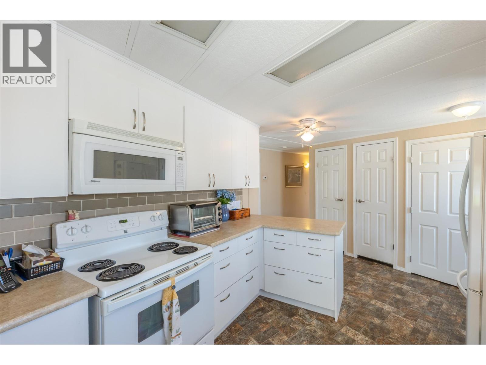 #66 999 Burnaby Avenue - 17