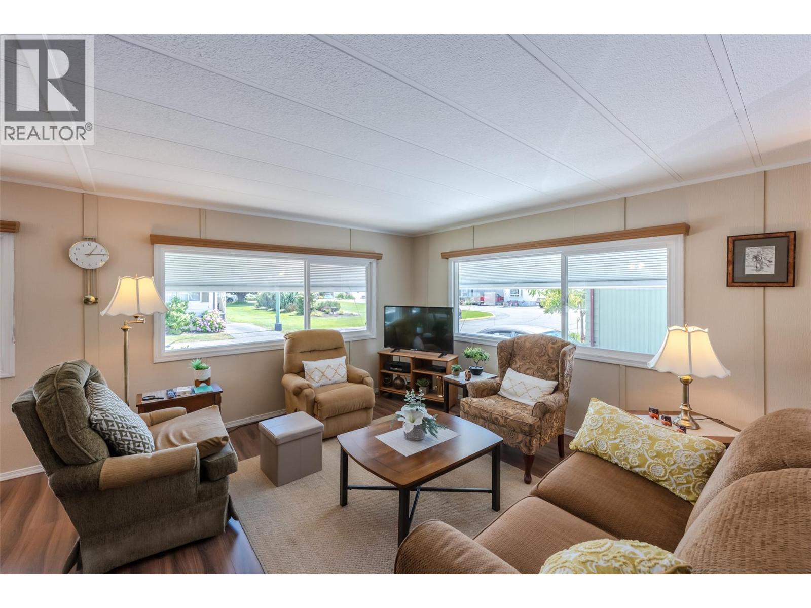 #66 999 Burnaby Avenue - 2