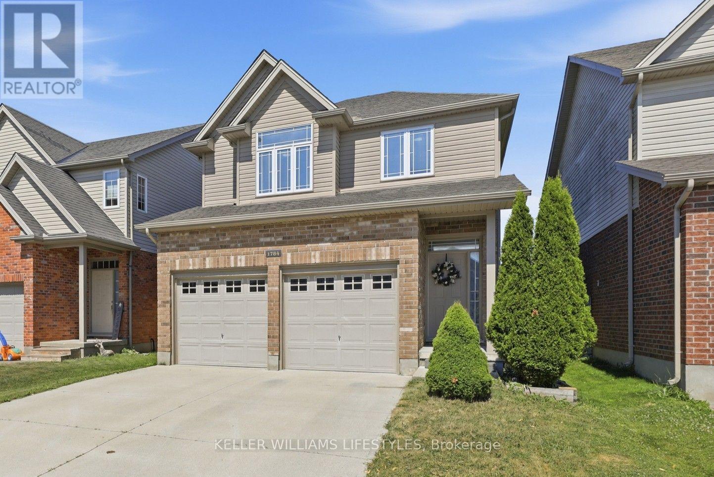 1784 STACKHOUSE CRESCENT - 2