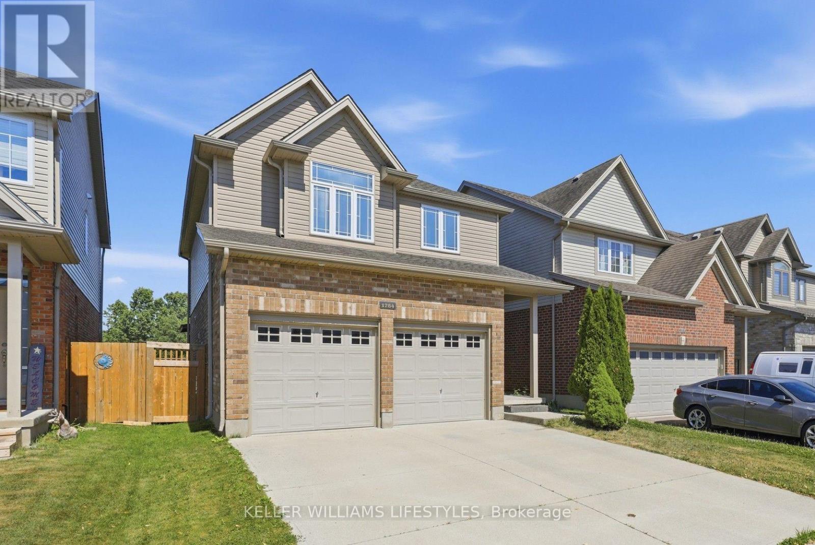 1784 STACKHOUSE CRESCENT - 3